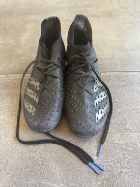 ADIDAS PREDATOR FREAK.1 CLEATS YOUTH